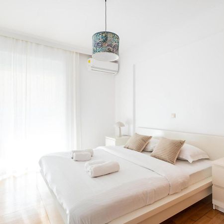 Luxury And Spacious Apt For 6 Guests أثينا المظهر الخارجي الصورة