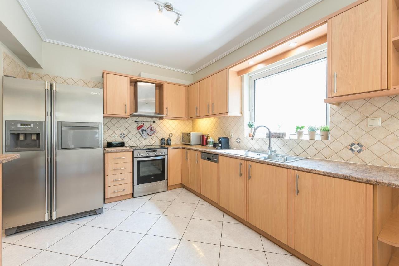 Luxury And Spacious Apt For 6 Guests أثينا المظهر الخارجي الصورة