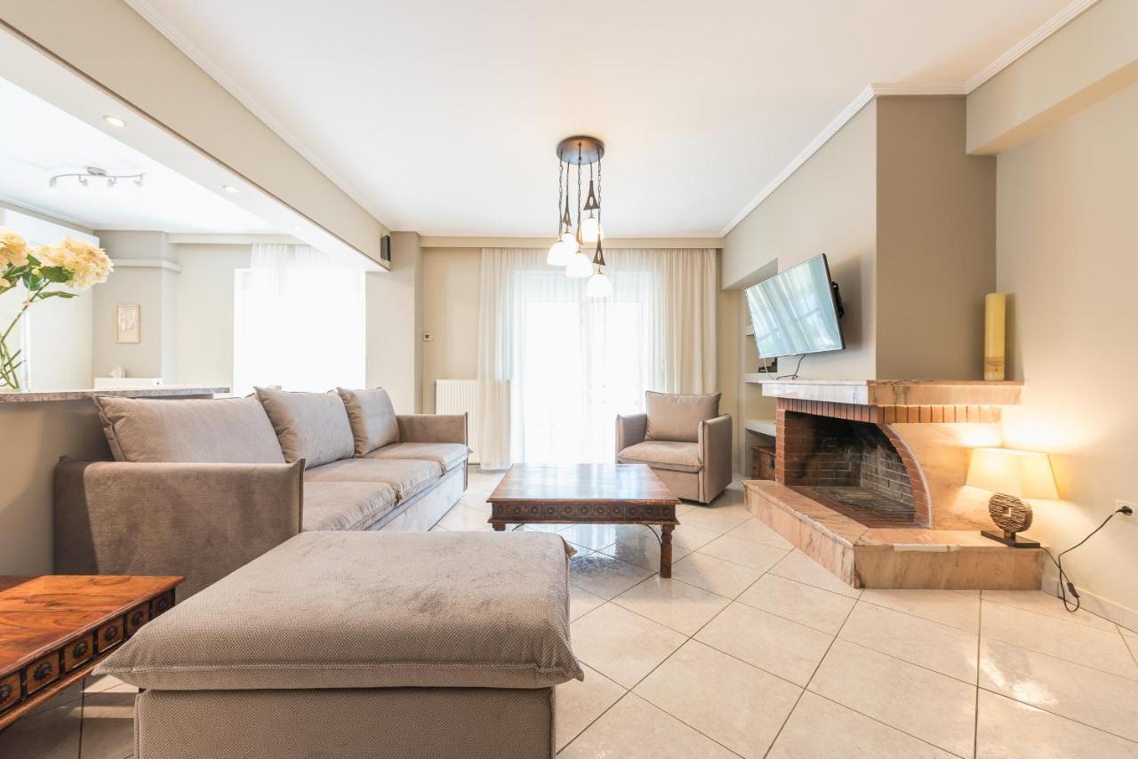 Luxury And Spacious Apt For 6 Guests أثينا المظهر الخارجي الصورة