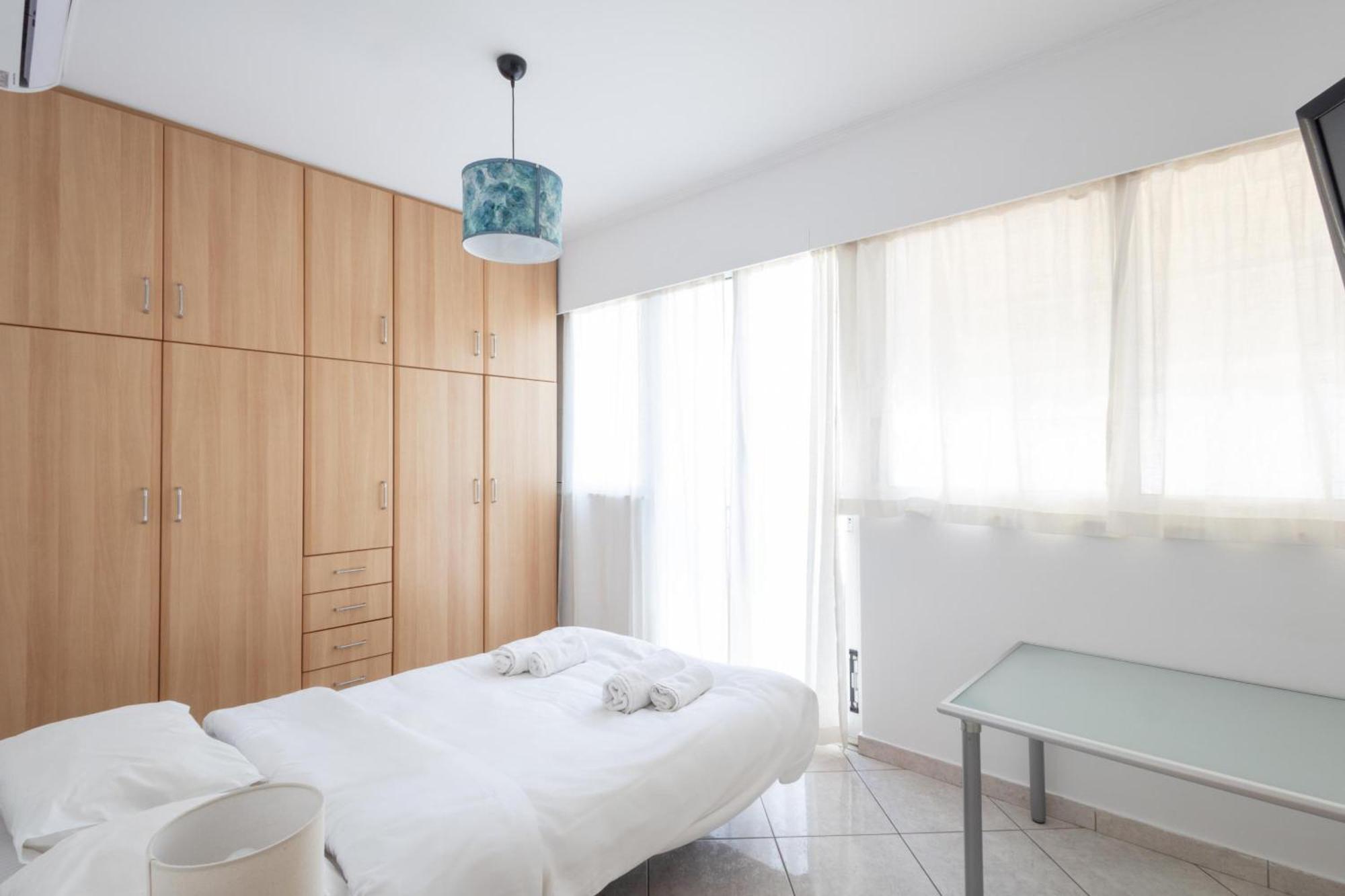 Luxury And Spacious Apt For 6 Guests أثينا المظهر الخارجي الصورة