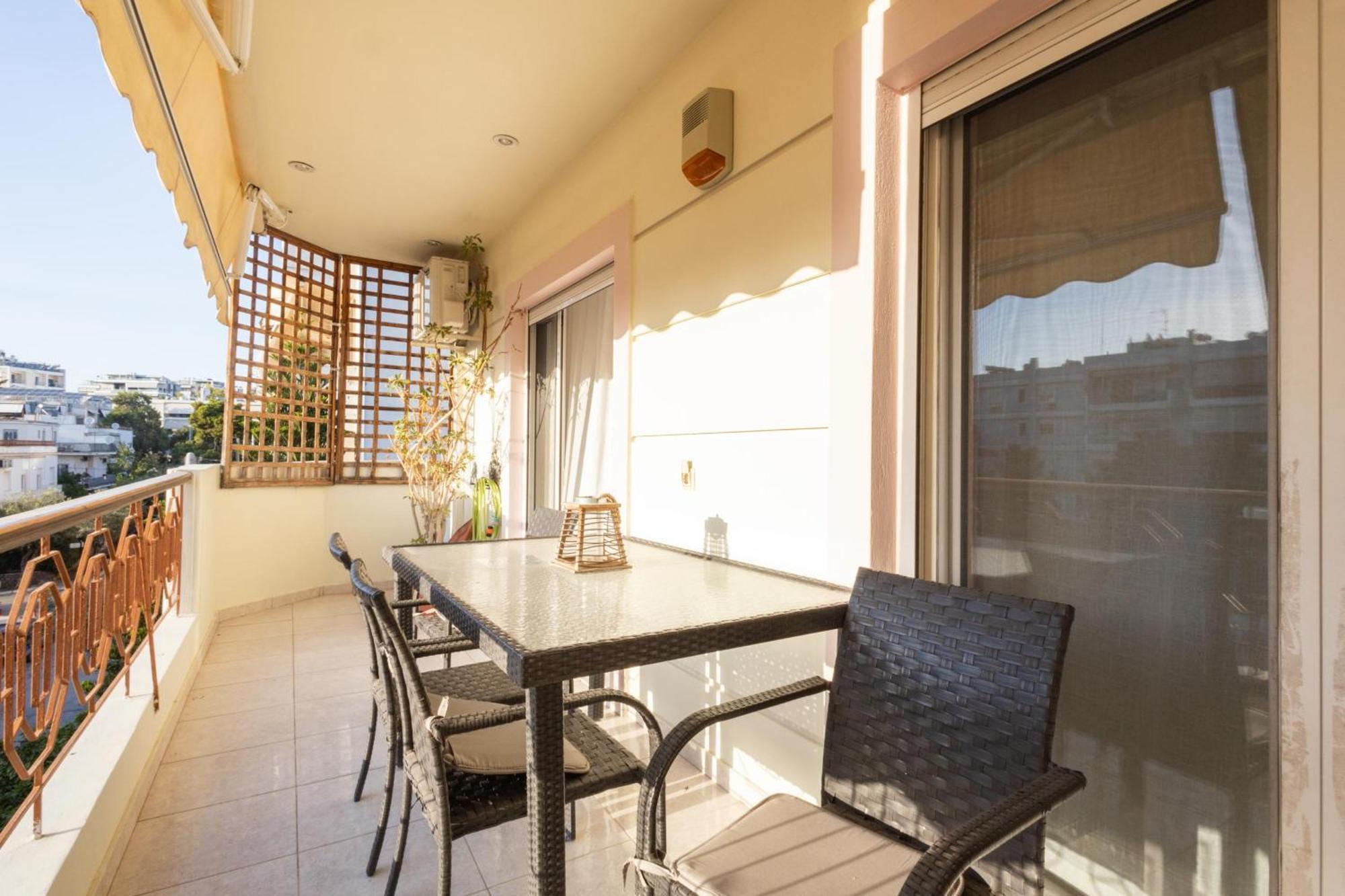 Luxury And Spacious Apt For 6 Guests أثينا المظهر الخارجي الصورة