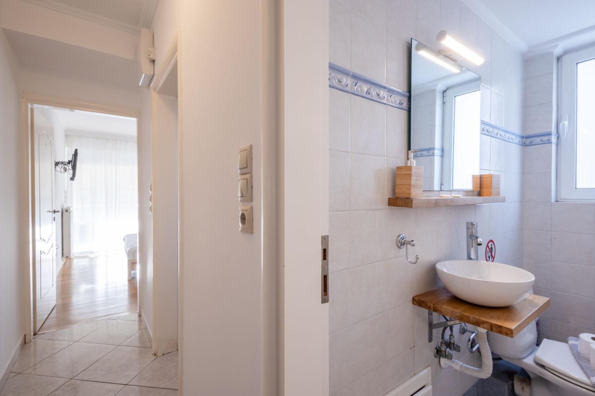 Luxury And Spacious Apt For 6 Guests أثينا المظهر الخارجي الصورة