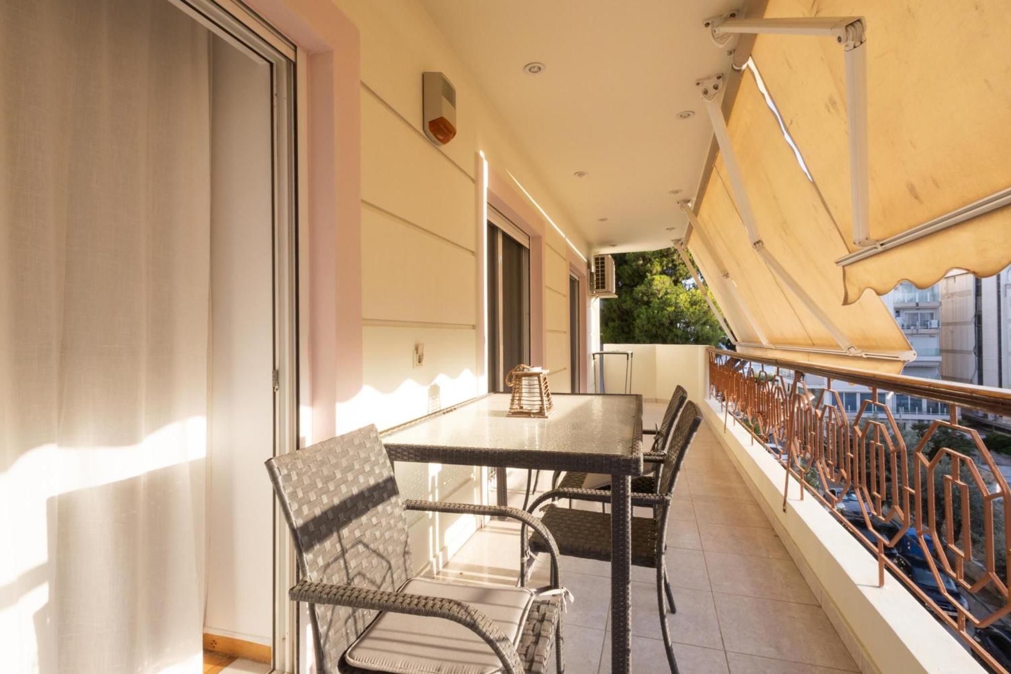Luxury And Spacious Apt For 6 Guests أثينا المظهر الخارجي الصورة
