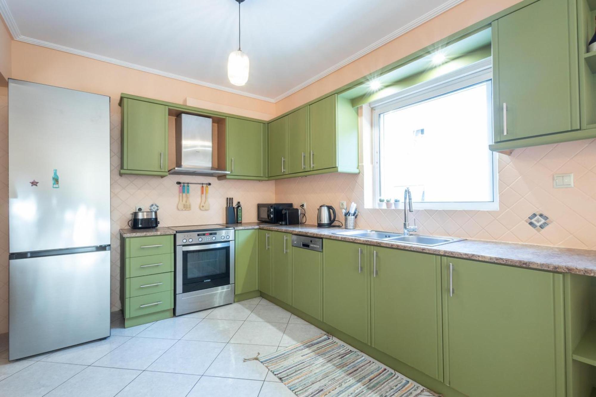Luxury And Spacious Apt For 6 Guests أثينا المظهر الخارجي الصورة